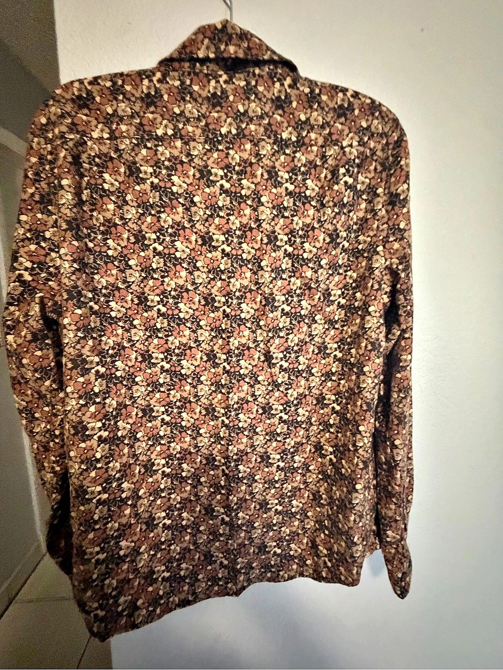 Express Floral Button-Down in Brown & Black Size Small